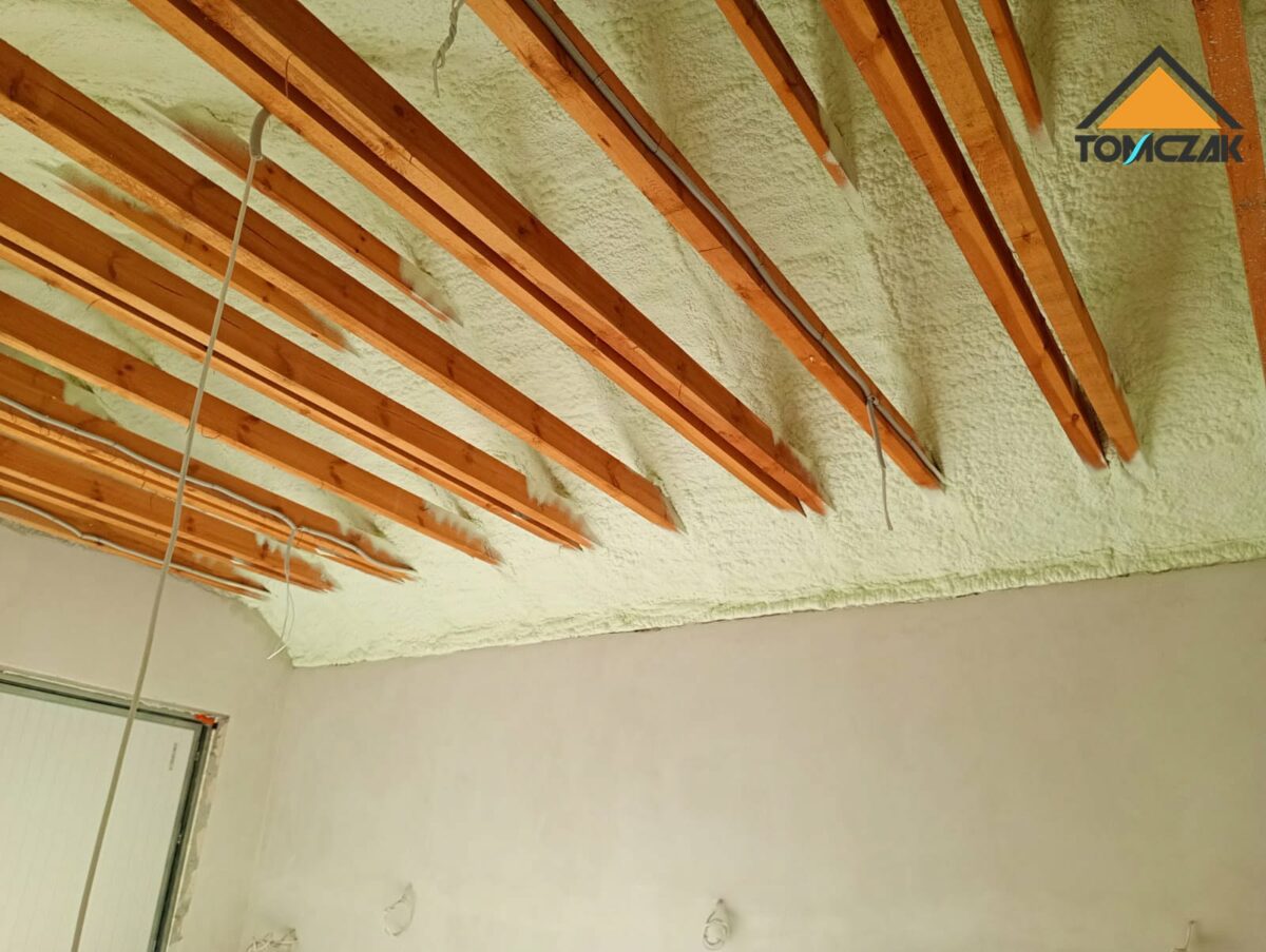 Termoizolacja poddasza domu jednorodzinnego