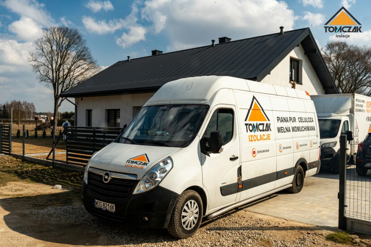 Firma Tomczak Izolacje Ostrołęka na realizacji